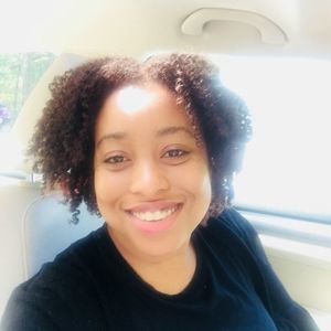 Meet your Posher, Elizabeth